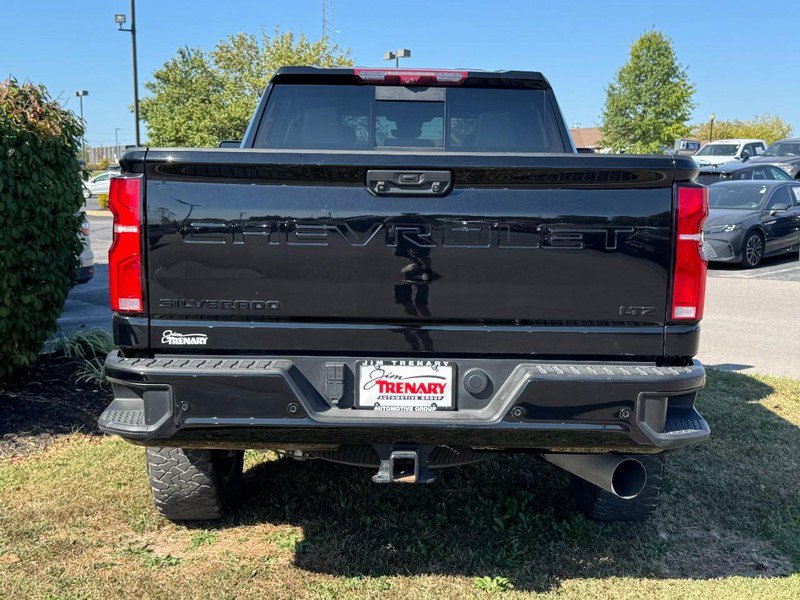Used 2025 Chevrolet Silverado 2500 LTZ w/ LTZ Plus Package AWD/4WD image 4