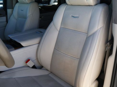 Used 2022 Cadillac Escalade Sport Platinum image 20