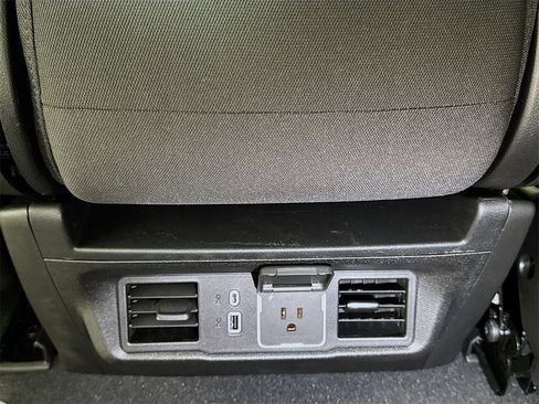 New 2026 GMC Sierra 1500 Elevation image 14