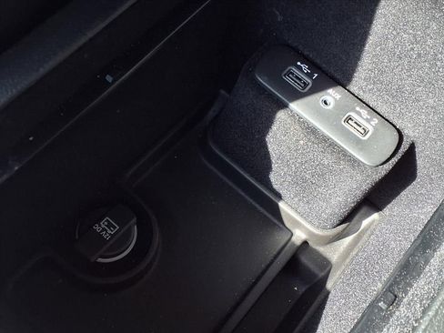 Used 2023 Dodge Charger SXT image 14