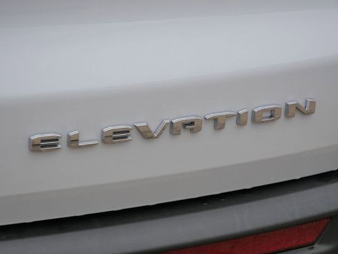 New 2026 GMC Acadia Elevation w/ Elevation Premium Package AWD/4WD image 14