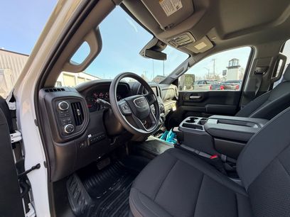 New 2026 GMC Sierra 3500 Pro w/ Convenience Package