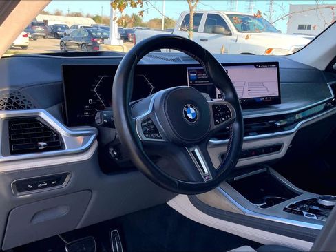 Certified 2024 BMW X7 M60i w/ Executive Package image 17