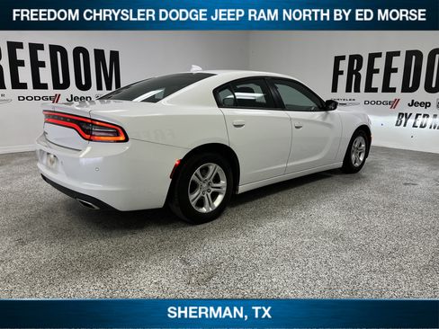 Used 2023 Dodge Charger SXT image 4