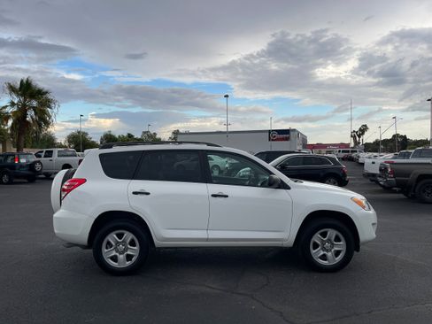 Used 2012 Toyota RAV4 FWD w/ Value Pkg image 6