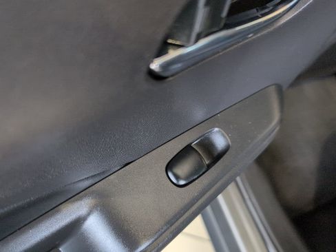 Used 2020 Nissan Kicks SR w/ SR Premium Package image 25