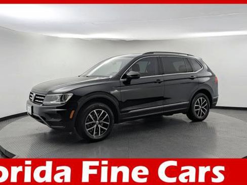 Used 2021 Volkswagen Tiguan SE w/ Panoramic Sunroof Package image 1