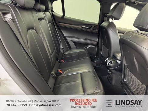 Used 2023 Alfa Romeo Stelvio Ti AWD/4WD image 14