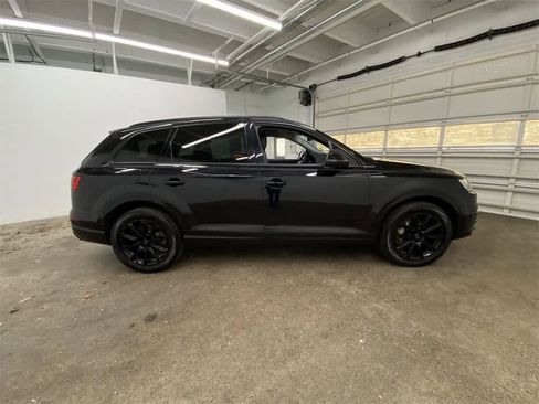 Used 2017 Audi Q7 3.0T Premium Plus image 7