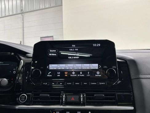 Used 2024 Nissan Pathfinder Platinum AWD/4WD image 21