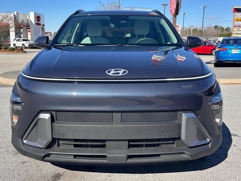 Used 2025 Hyundai Kona SEL image 8