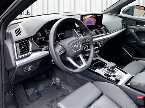 Used 2025 Audi Q5 2.0T Premium w/ Convenience Plus Package image 17