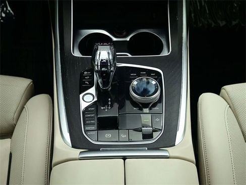 Used 2022 BMW X7 xDrive40i w/ Executive Package image 7
