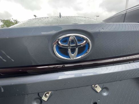 Used 2025 Toyota Corolla LE FWD image 11