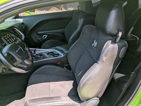 Used 2019 Dodge Challenger R/T Scat Pack w/ Plus Package RWD image 19