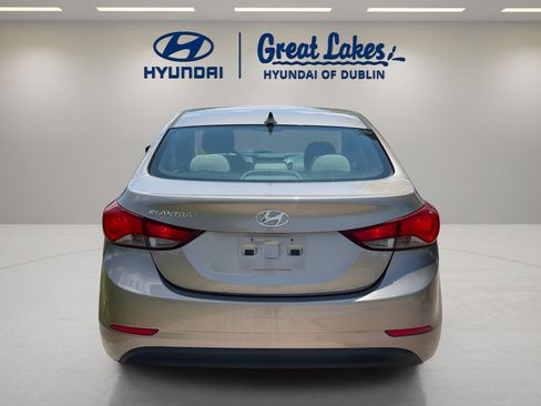 Used 2014 Hyundai Elantra SE FWD image 4