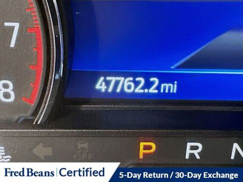 Used 2022 Ford Explorer XLT AWD/4WD image 27