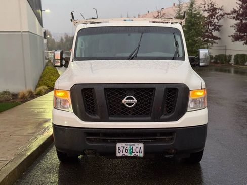 Used 2018 Nissan NV 2500 SV w/ Navigation Package image 8