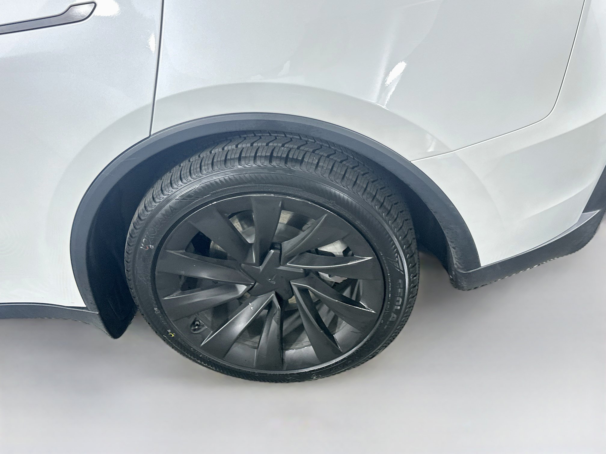 Used 2026 Tesla Model Y AWD image 11