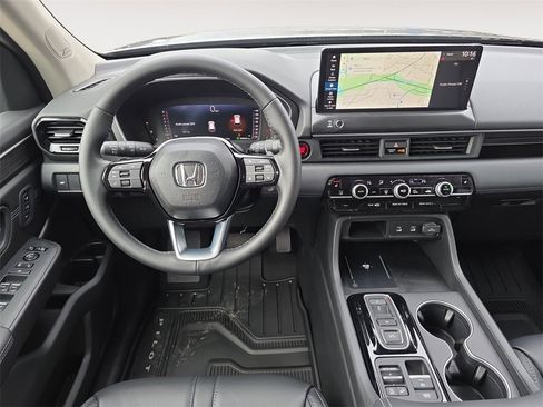 New 2026 Honda Pilot Touring image 10