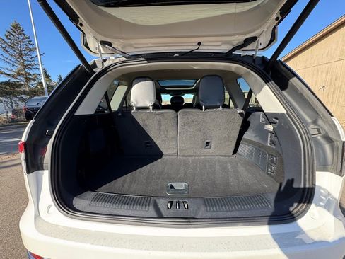Used 2025 Lincoln Aviator Reserve w/ Equipment Group 201A AWD/4WD image 35