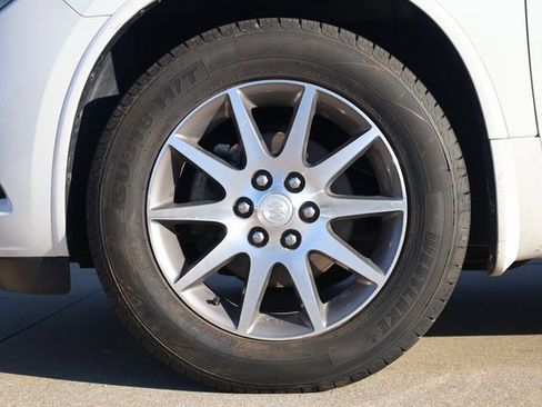 Used 2017 Buick Enclave Leather image 8