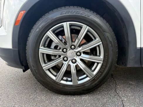 Used 2021 Cadillac XT4 Premium Luxury w/ Cold Weather Package FWD image 13