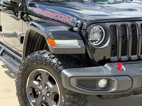 Used 2023 Jeep Gladiator Rubicon w/ LED Lighting Group AWD/4WD image 3