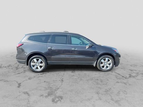 Used 2016 Chevrolet Traverse LTZ FWD image 9
