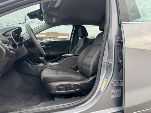 Used 2024 Chevrolet Malibu LT image 18