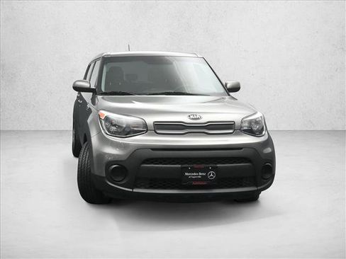 Used 2017 Kia Soul w/ Convenience Package FWD image 3