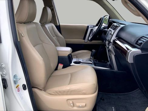 Used 2014 Toyota 4Runner Limited RWD image 9