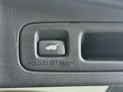Used 2018 Honda CR-V Touring image 32