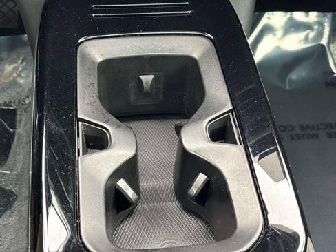 Used 2021 Volkswagen ID.4 Pro S image 26