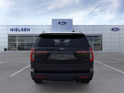 New 2025 Ford Expedition Max Platinum w/ Stealth Performance Package image 5
