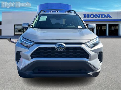 Used 2024 Toyota RAV4 XLE image 6