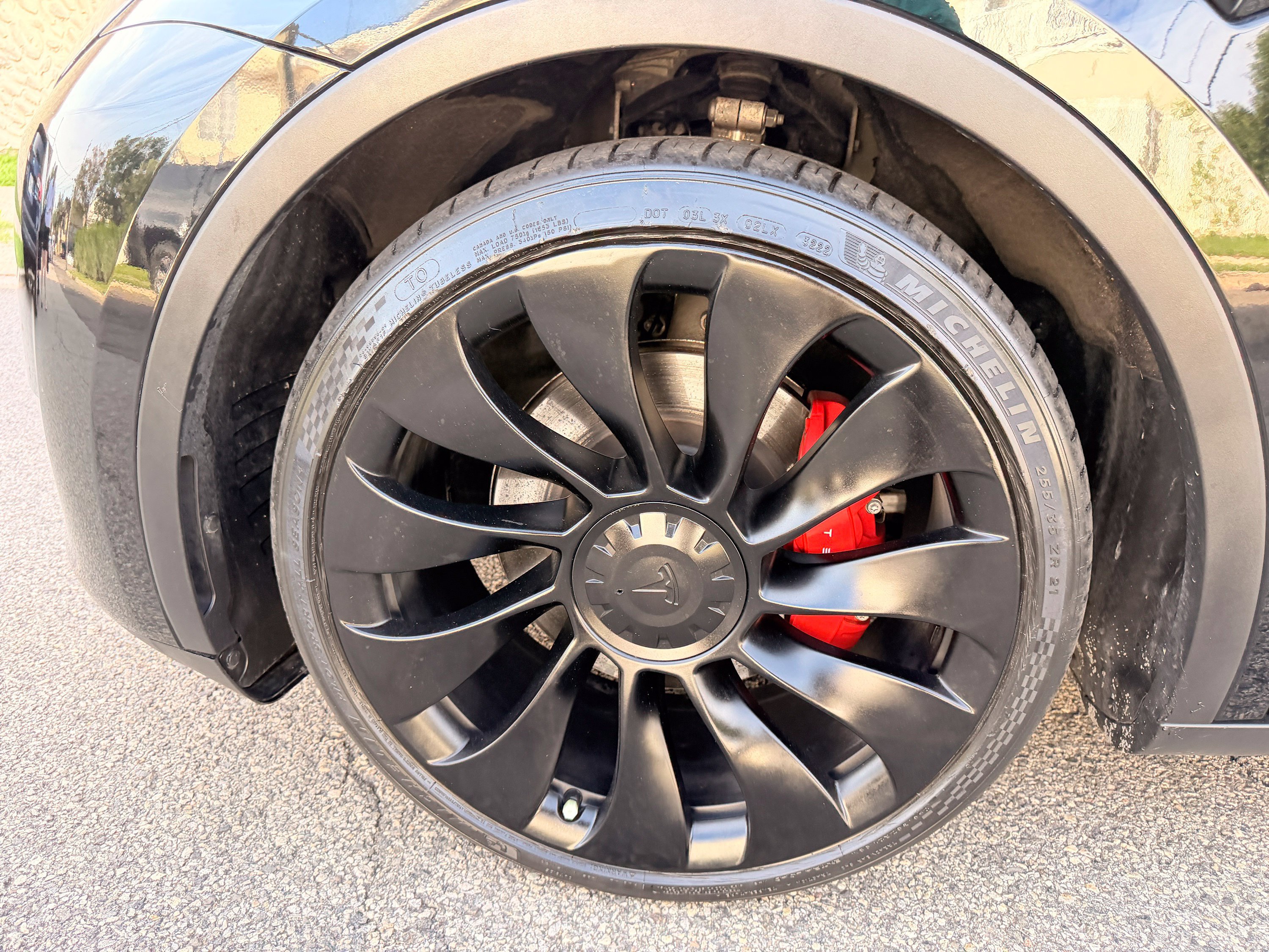 Used 2023 Tesla Model Y Performance AWD/4WD image 34