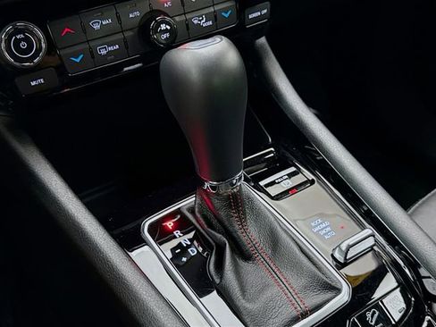 Used 2024 Jeep Compass Trailhawk image 16