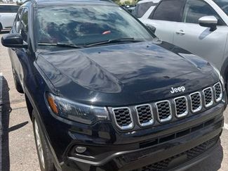 Used 2025 Jeep Compass Latitude AWD/4WD video 1