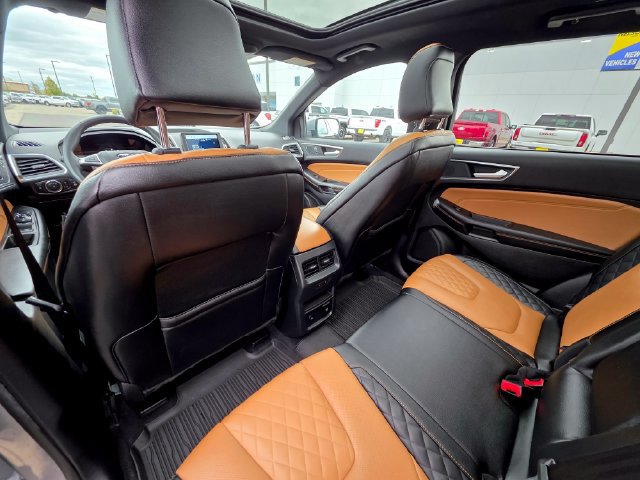 Certified 2024 Ford Edge Titanium w/ Titanium Elite Package AWD/4WD image 13