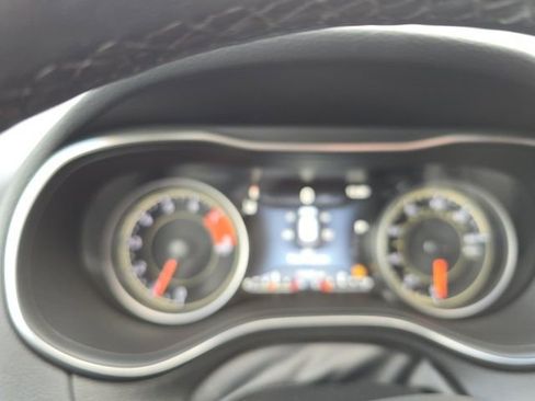 Used 2021 Jeep Cherokee Trailhawk w/ Comfort/Convenience Group image 10