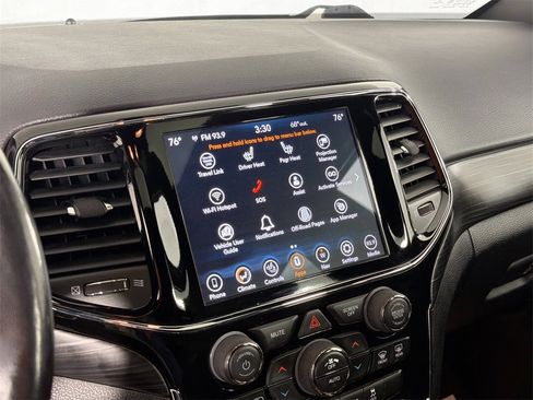 Used 2020 Jeep Grand Cherokee Altitude image 14