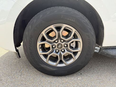 Used 2025 Ford Expedition Active AWD/4WD image 26