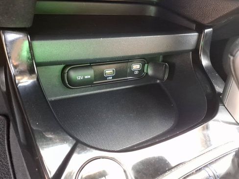 Used 2022 Kia Seltos S FWD image 29