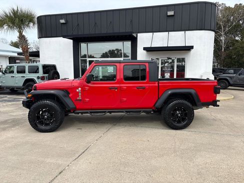 Used 2020 Jeep Gladiator Sport w/ Quick Order Package 24S AWD/4WD image 2