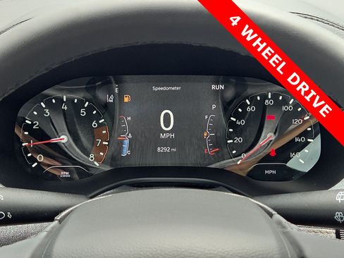 Used 2024 Jeep Compass Latitude AWD/4WD image 23