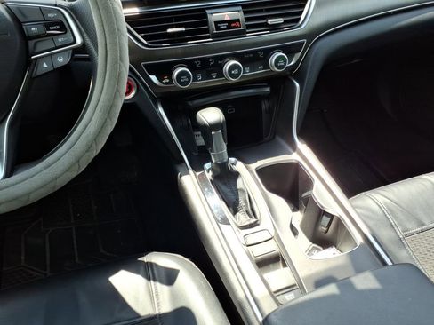 Used 2022 Honda Accord LX image 17