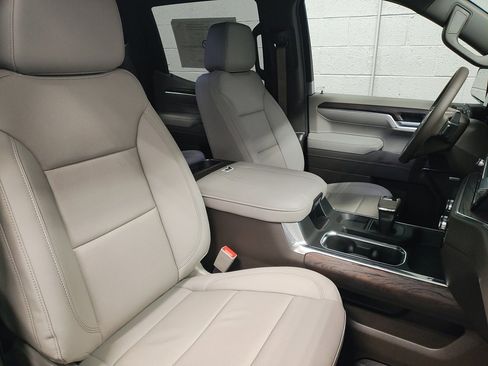 New 2026 GMC Sierra 1500 SLT w/ SLT Premium Plus Package image 10