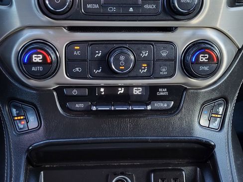 Used 2016 GMC Yukon Denali image 37