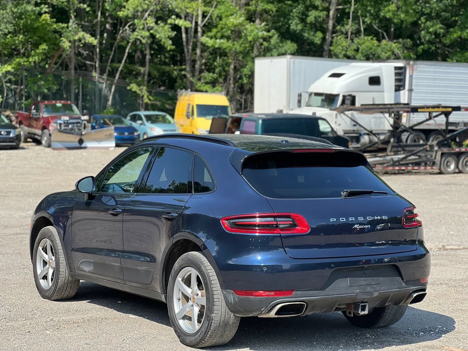 Used 2018 Porsche Macan Sport Edition AWD/4WD image 4